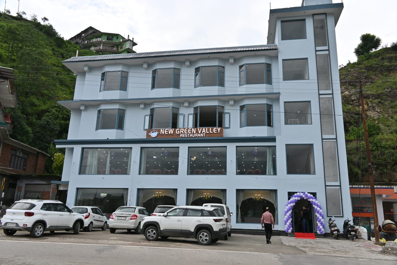 New Green Valley Hotel & Restaurant